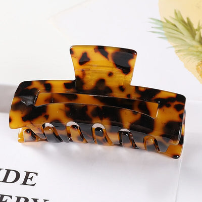 Chic Leopard Print Hair Claws: Stylish Geometric Hair Clips for Women
